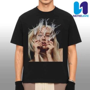 BLACKPINK Rose Fronts The Cover Of Ib Kamara Final Issue Of Dazed Unisex T-Shirt